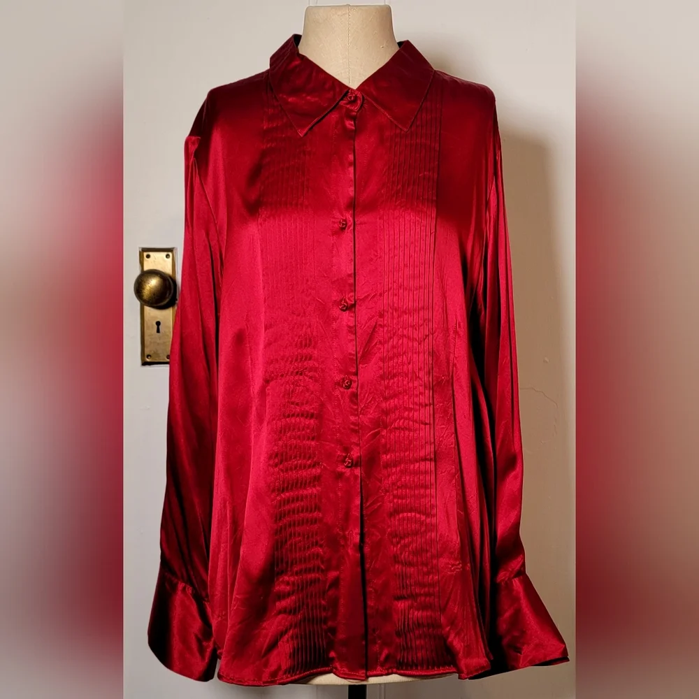 Charter Club silk red long-sleeved shirt.Size 18W. Cloth covered buttons. Pleats - Picture 1 of 5